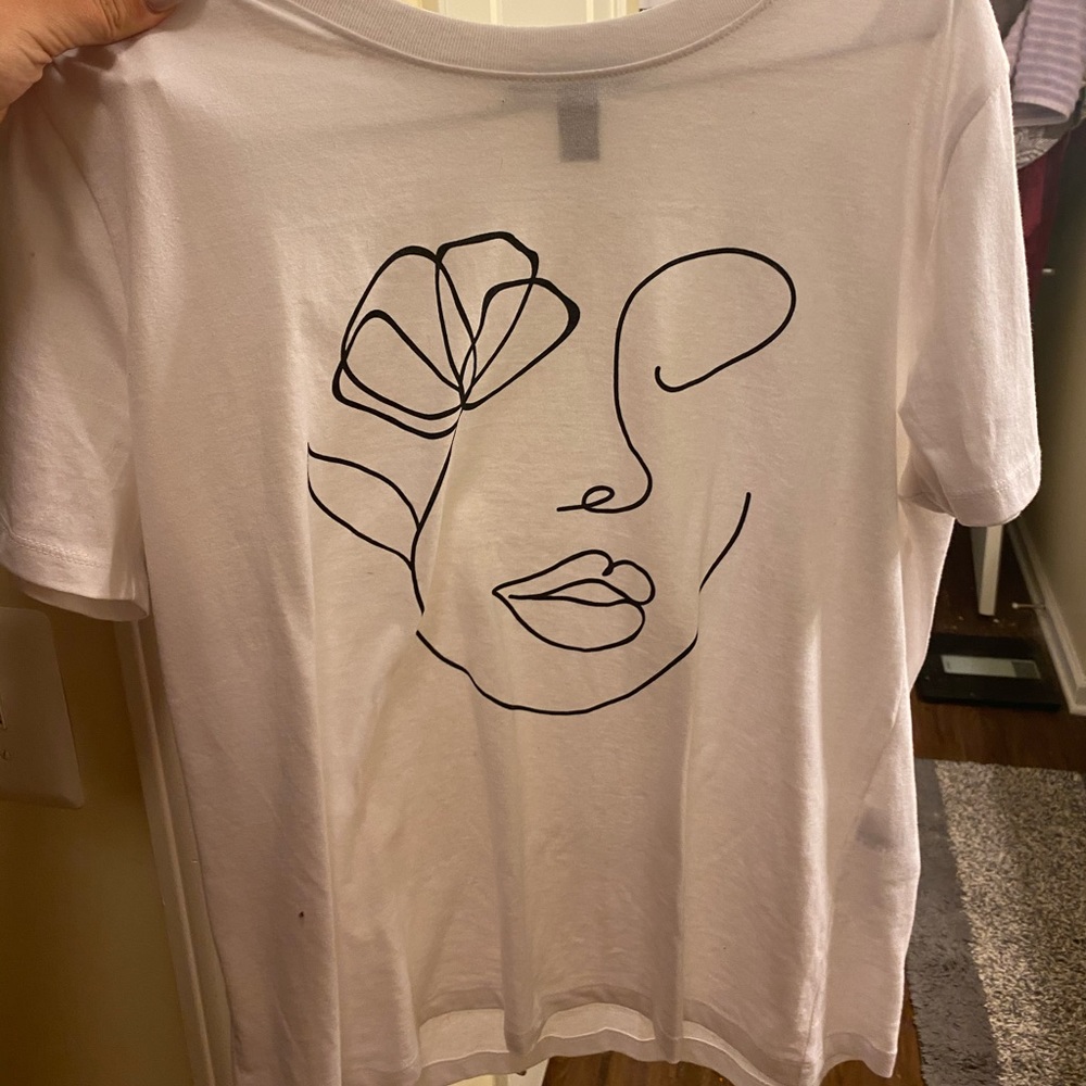 Forever 21 T-shirt